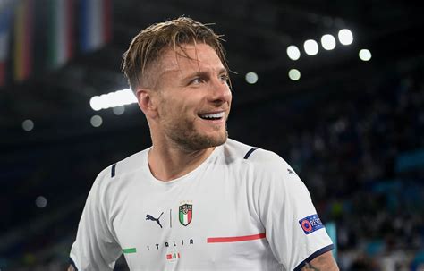 Transferts, salaire, palmares, statistiques en club et en sélection nationale. Ciro Immobile, chi è: età, altezza, carriera e vita privata