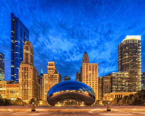 The Bean Chicago Il Cloud Gate Also Known As The