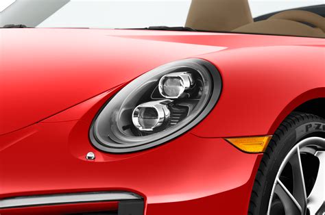 Vanquishing Mountains In The New 2017 Porsche 911 Carrera 4 Gts