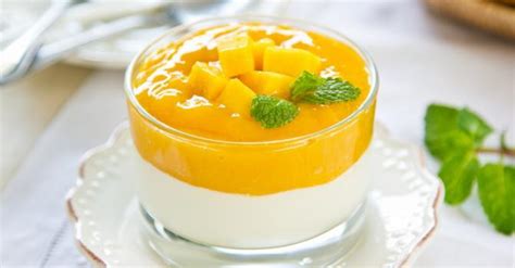 Fromage Blanc Au Coulis De Mangue Fruit Minceur Fourchette Et Bikini