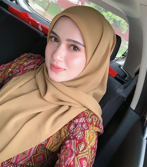 Malay Beautiful Hijaber Asyiqin Khairi Cute Pemuja Wanita Model