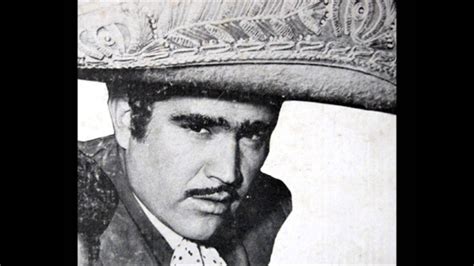 Tremendo escándalo rodea a vicente fernández por un video donde se le ve tocando el seno de una joven.▬▬▬▬▬▬▬▬▬▬▬▬▬▬▬▬▬▬▬▬▬▬▬▬▬▬▬▬▬▬▬▬este canal esta. EL AYUDANTE- VICENTE FERNANDEZ - YouTube