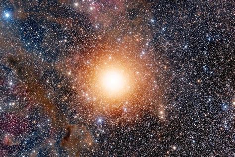 Nasa Reveals Stunning Snap Of Orions Fiery Red Betelgeuse Star But