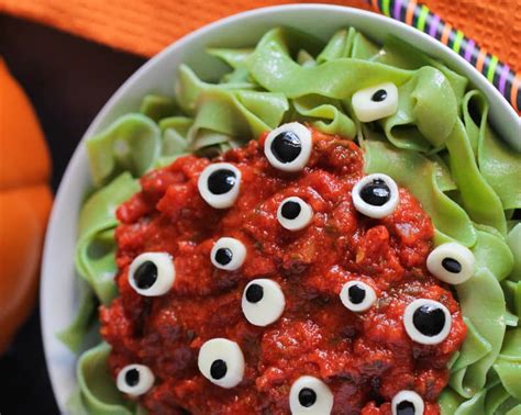 Here are our favorite halloween dinner recipes. 30+ Halloween Dinner Ideas for Kids - Recipes for ...