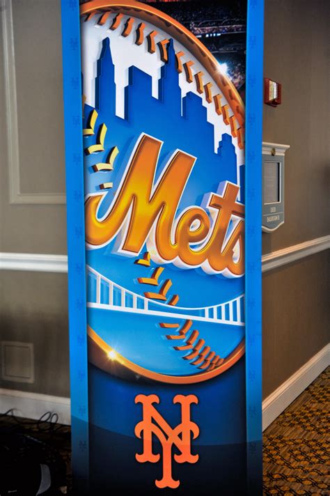 Donovan mitchell kicking a chair pic.twitter.com/qw2mnr435f. New York Mets release statement on Donovan Mitchell Sr.