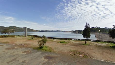 Mandada construir pelo estado novo, a albufeira é uma das maiores da europa. Barragem de Santa Clara Santa Clara-a-Velha - Info 4 Camper