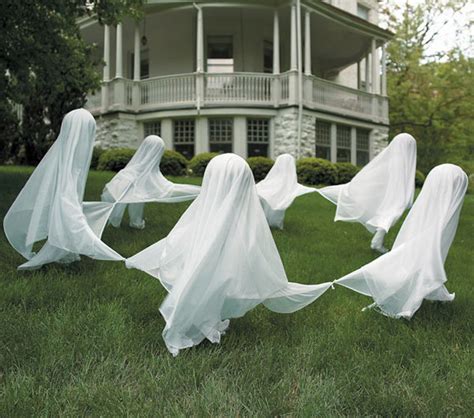 Creepy Staked Yard Ghosts The Green Head