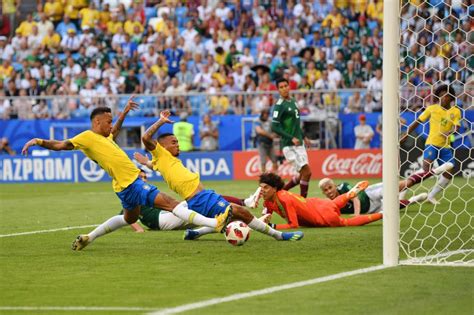 Thiago silva receberá a braçadeira de capitão do time do técnico tite. COPA DO MUNDO 2018 - Brasil 2 x 0 México - Melhores ...