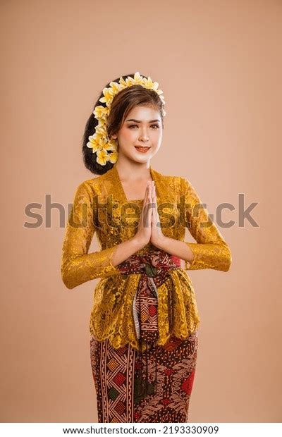 87033 Indonesian Traditional Clothing Images Stock Photos And Vectors