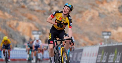 The dane won two stages in the italian cycling week and maintained. Vingegaard (Jumbo-Visma) wint bergrit in Ronde van de ...