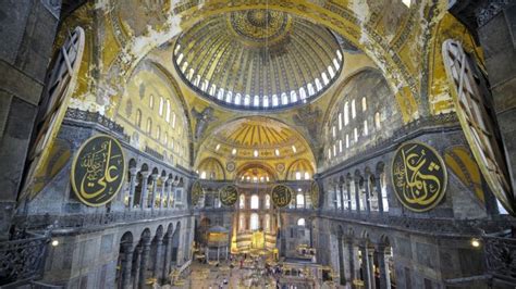 Paus Terluka Hagia Sophia Dijadikan Masjid ESENSINEWS Com