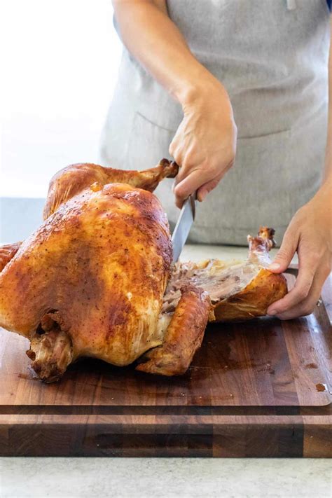 how to carve a turkey recipe carving a turkey roasted turkey cooking thanksgiving turkey