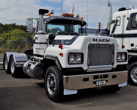 Mack R700 Day Cab Prime Mover Mack Trucks Superliner Mack Trucks