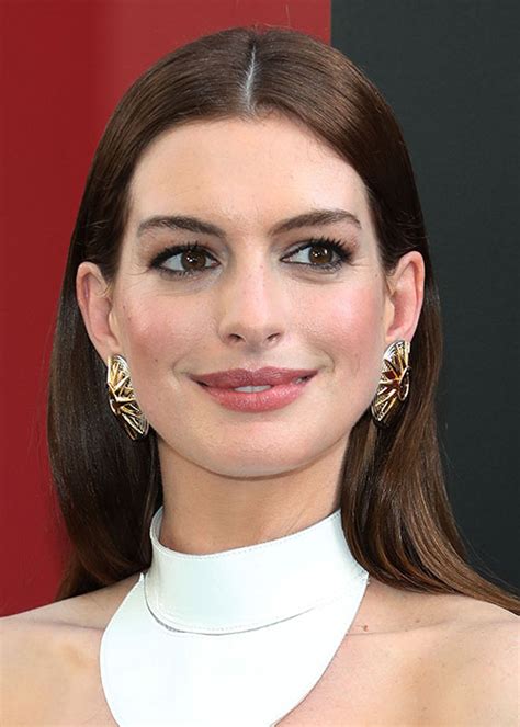 Anne Hathaway Without Teeth