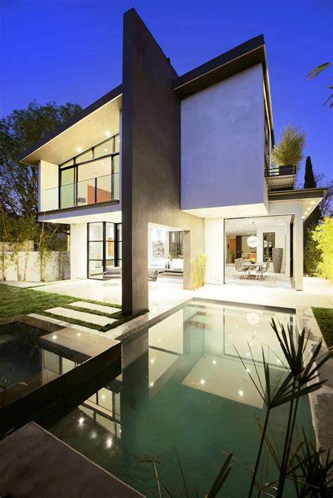 Infusing bold black and white patterns is a fun way to add pop to any room or space. Contemporary Home with Pool has Black and White Interior ...