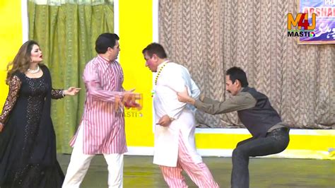 Nasir Chinyoti And Iftikhar Thakur With Tariq Teddy Stage Drama