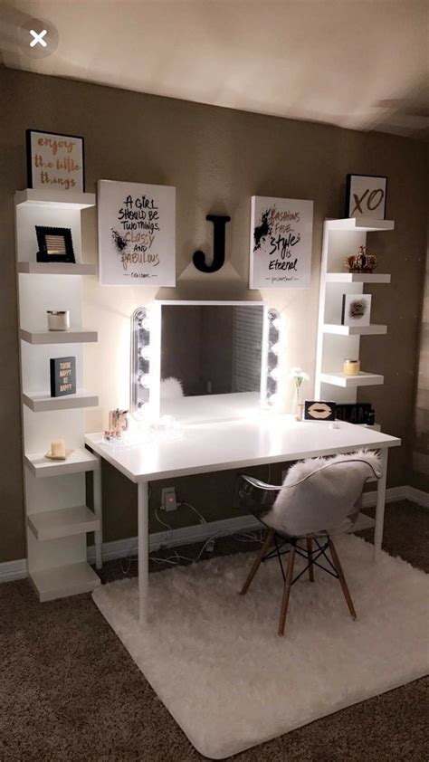 Desk bedroom teenager stock photos and images. Lillya's Big Girl Room - Monika Hibbs | Idéias de ...