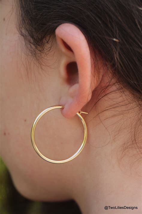 Gold Hoop Earrings 14k Gold Filled Circle Hoops 35mm Medium Etsy In
