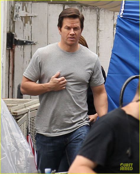 Mark Wahlbergs Muscles Are On Full Display For Ted 2 Photo 3173477