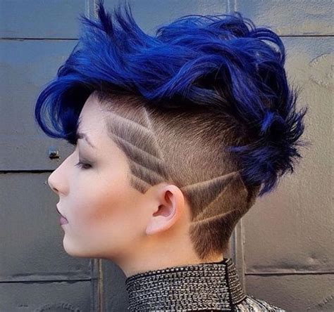 10 Blue And Short Chic Hairstyles For Women Stillunfold