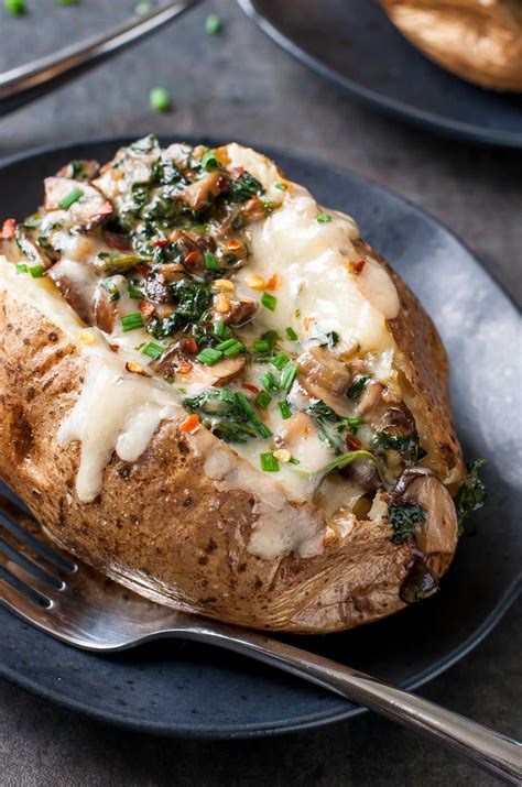 Baked potatoes are one of the best—and easiest—comfort foods to make. Cheesy Vegetarian Loaded Baked Potatoes with Spinach and ...