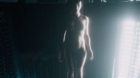 Голая Скарлетт Йоханссон в Ghost In The Shell