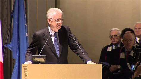 Il premier mario monti si sospende dall'incarico di presidente della bocconi per la durata del mandato di governo. 01 Mario Monti - Inaugurazione Anno Accademico 2013- 2014 ...