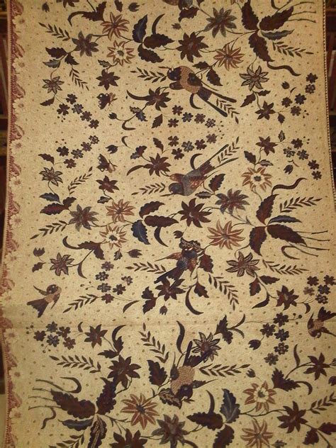 Regarde des vidéos courtes sur #banyumasan sur tiktok. Master Klithikan: Kain batik tulis tua motif Banyumasan,original (tanpa merek). Motifnya sangat ...