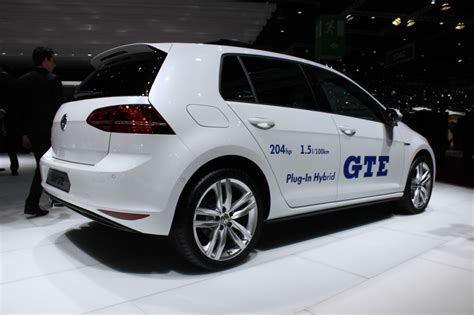 Volkswagen Golf Gte Plug In Hybrid Live Photos From Geneva