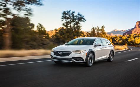 2020 Buick Regal TourX Image. Photo 13 of 21