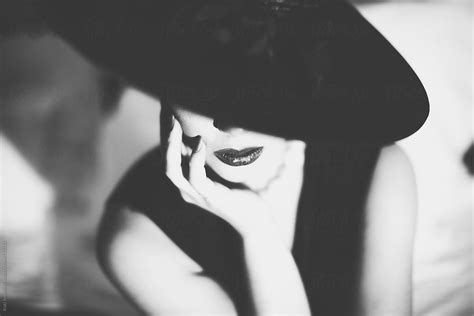 Sensual Woman In Black And White Del Colaborador De Stocksy Koki Jovanovic Stocksy