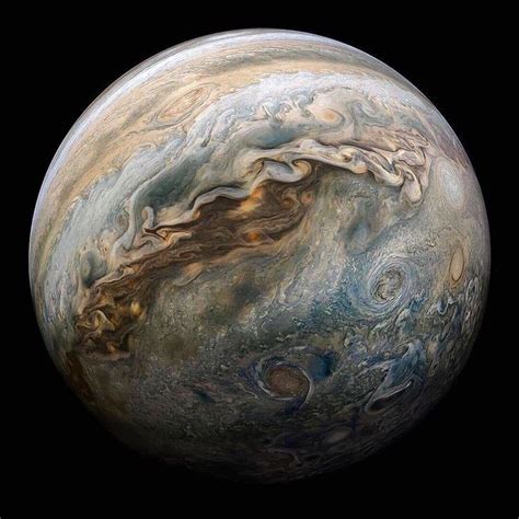 The universe might be big and wonderful and scary, but that doesn't mean we can't understand it. Instagram in 2021 | Hubble images, Planets, Andromeda galaxy