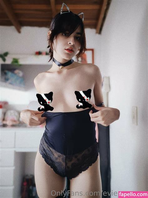 Evee Meow Nude Leaked Onlyfans Photo Fapello