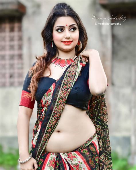 India S Top Rated Saree Model The Goddess Of Beauty Rupsa In Saree
