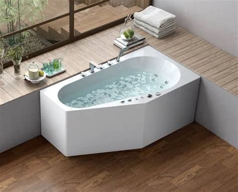 Brand New Standalone Bathtub With 5 Years Warranty Aayanfaucet