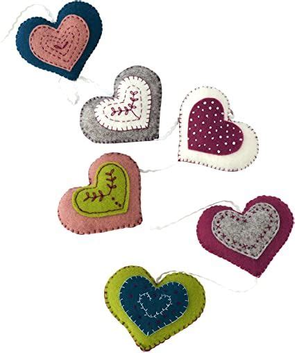 Corinne Lapierre 1 X Felt Vintage Heart Garland Sewing Craft Kit 8 X