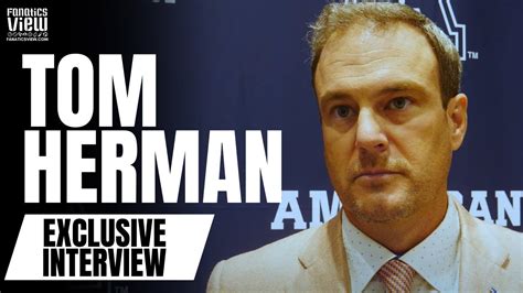 Tom Herman Reveals Lessons From Texas Bijan Robinson Greatness Florida Atlantic And Cfb