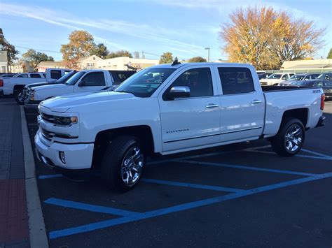 2017 Chevy Silverado Z71 Tire Size