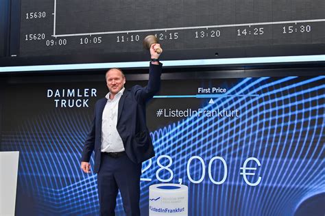 Daimler Truck Als Eigenst Ndiges Unternehmen An Der B Rse Gestartet