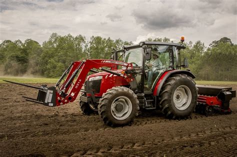 2022 Massey Ferguson Mf4700 Tractor