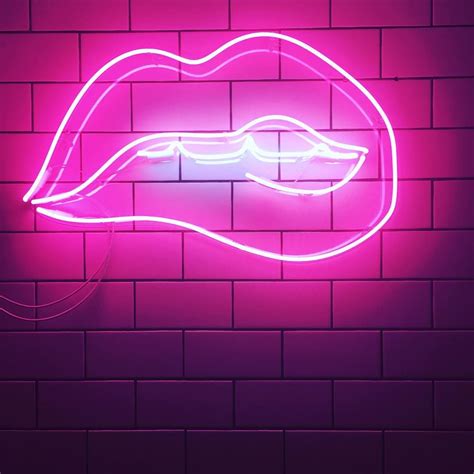 Neon Lips Forever 💓💓💓 Neon Lips Pinklights Neonlove Neon Light Wallpaper Neon