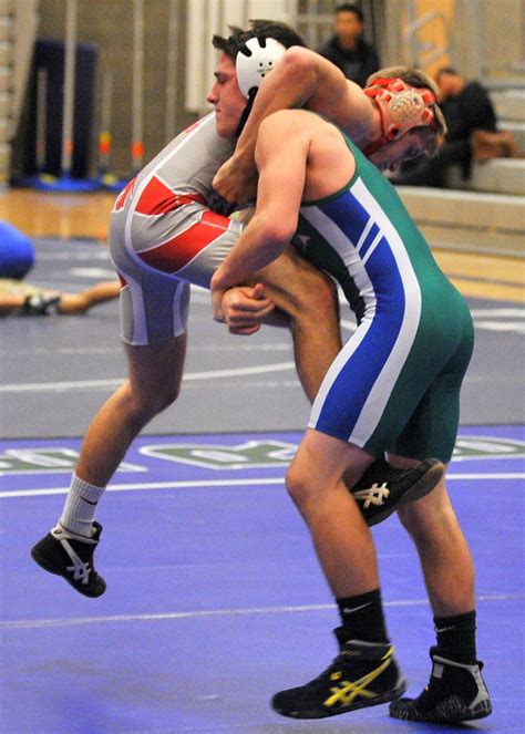Shoreline Area News Shorewood Wrestling Opens The Season With A Win