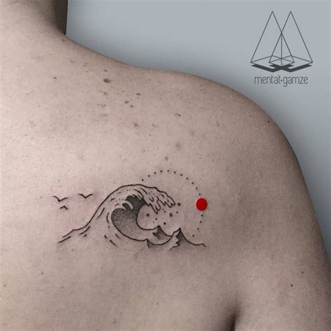 See more ideas about tattoos, japanese tattoo, japan tattoo. Artista Tatuador: Mentat Gamze | Small Japanese wave ...