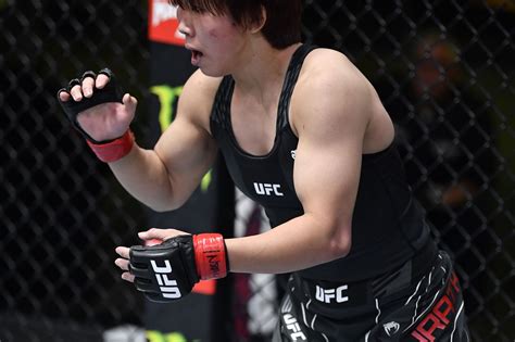Kanako Murata Shows X Ray Of Arm Injury After Ufc Vegas 29 Mma Fighting