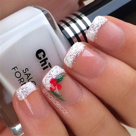 81 Christmas Nail Art Designs And Ideas For 2020 Stayglam Unhas