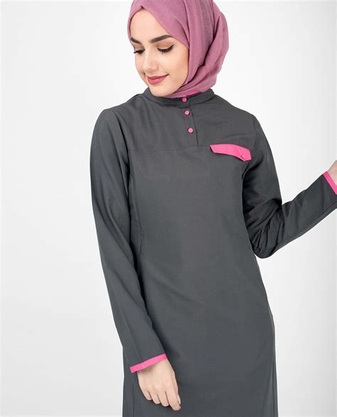 Mulus banget si prili ini!! Casual Grey Jilbab With Pink Highlights | Warna, Hitam, Produk