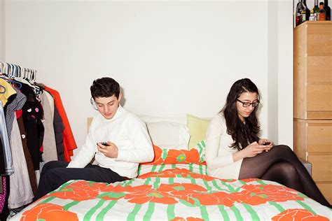 For Couples New Source Of Online Friction The New York Times