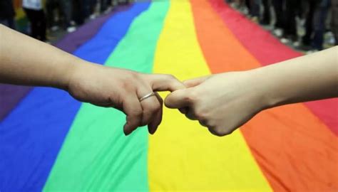 Sc Refers Same Sex Marriages Pleas To Five Judge Constitution Bench