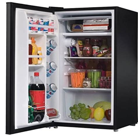 Compact Single-Door Refrigerator 3.5 cu ft Black Galanz