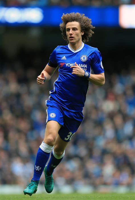 Both parents, ladislau and regina have all reasons to feel pride and admiration for their only son. Garth Crooks mistakes Chelsea star David Luiz for Cesc ...